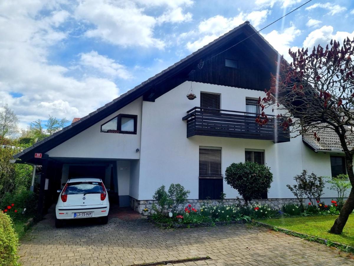 Apartma Take It Easy Apartment *